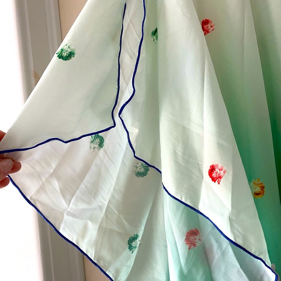 Swim cover up - Picture 8 of 8